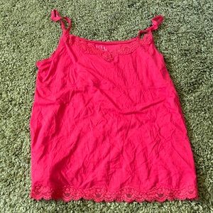 red lace tank top